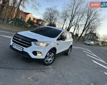 Белый Форд Куга, объемом двигателя 2 л и пробегом 243 тыс. км за 14700 $, фото 7 на Automoto.ua