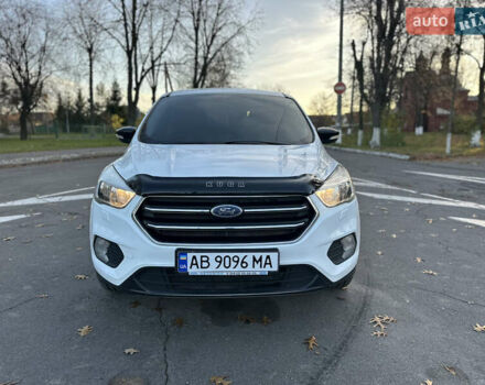 Белый Форд Куга, объемом двигателя 2 л и пробегом 243 тыс. км за 14700 $, фото 24 на Automoto.ua