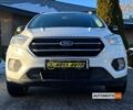 Белый Форд Куга, объемом двигателя 2 л и пробегом 245 тыс. км за 16600 $, фото 1 на Automoto.ua