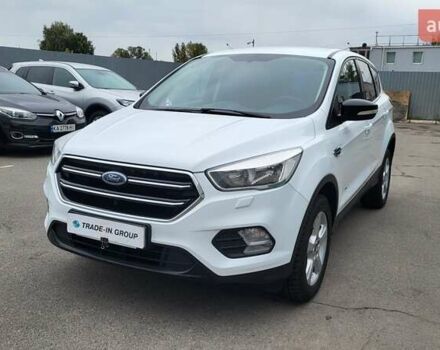 Белый Форд Куга, объемом двигателя 2 л и пробегом 201 тыс. км за 15500 $, фото 6 на Automoto.ua