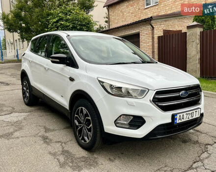 Белый Форд Куга, объемом двигателя 2 л и пробегом 123 тыс. км за 16500 $, фото 3 на Automoto.ua