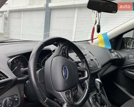 Белый Форд Куга, объемом двигателя 2 л и пробегом 153 тыс. км за 15500 $, фото 9 на Automoto.ua