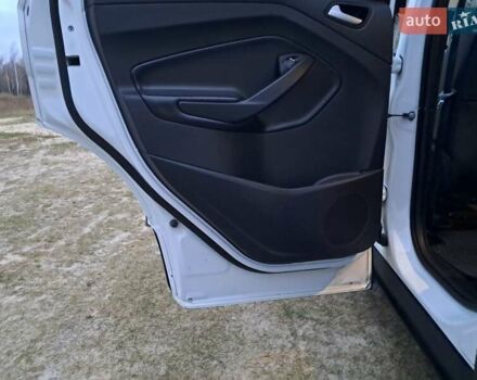 Білий Форд Куга, об'ємом двигуна 1.5 л та пробігом 120 тис. км за 14700 $, фото 7 на Automoto.ua