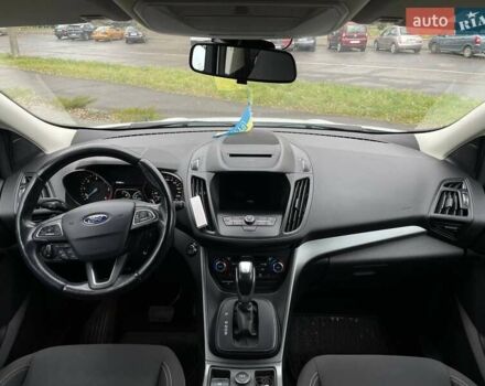 Белый Форд Куга, объемом двигателя 2 л и пробегом 193 тыс. км за 14500 $, фото 14 на Automoto.ua