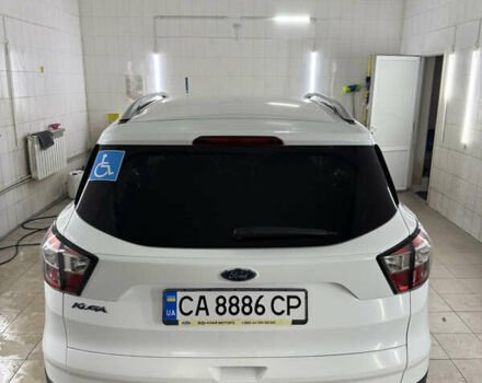 Форд Куга 2017 у Умани на Automoto.ua Білий Форд Куга, об'ємом двигуна 2 л та пробігом 210 тис. км за 15000 $, фото 15 на Automoto.ua