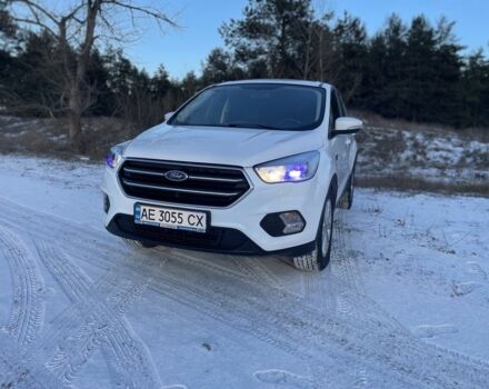 Белый Форд Куга, объемом двигателя 2 л и пробегом 177 тыс. км за 13500 $, фото 7 на Automoto.ua