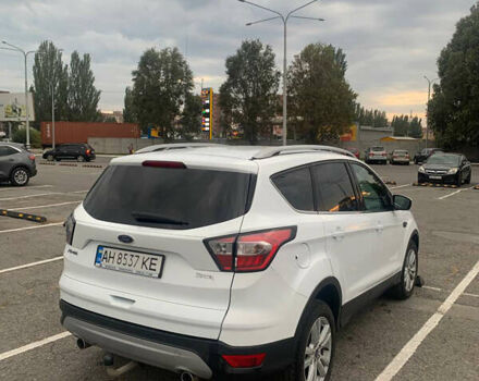 Белый Форд Куга, объемом двигателя 2 л и пробегом 130 тыс. км за 15700 $, фото 3 на Automoto.ua