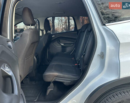 Белый Форд Куга, объемом двигателя 2 л и пробегом 243 тыс. км за 14700 $, фото 39 на Automoto.ua