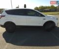 Белый Форд Куга, объемом двигателя 2 л и пробегом 174 тыс. км за 14399 $, фото 4 на Automoto.ua