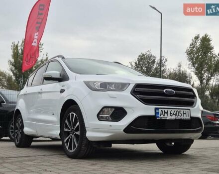 Белый Форд Куга, объемом двигателя 2 л и пробегом 333 тыс. км за 16855 $, фото 8 на Automoto.ua