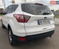 Білий Форд Куга, об'ємом двигуна 2 л та пробігом 242 тис. км за 15500 $, фото 4 на Automoto.ua