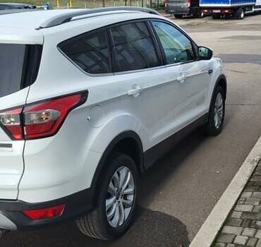 Білий Форд Куга, об'ємом двигуна 1.5 л та пробігом 112 тис. км за 14700 $, фото 3 на Automoto.ua