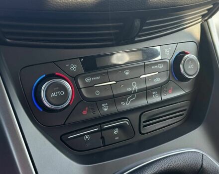 Форд Куга 2017 в Кривом Роге на Automoto.ua Белый Форд Куга, объемом двигателя 2 л и пробегом 96 тыс. км за 17200 $, фото 11 на Automoto.ua