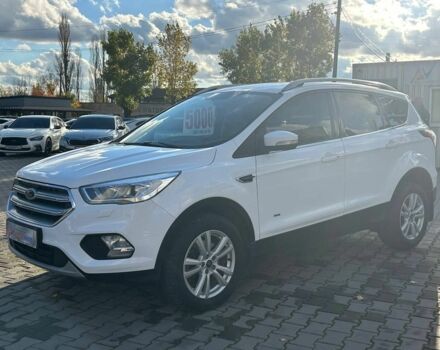 Форд Куга 2017 в Кривом Роге на Automoto.ua Белый Форд Куга, объемом двигателя 2 л и пробегом 96 тыс. км за 17200 $, фото 2 на Automoto.ua