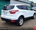 Форд Куга 2017 в Киеве на Automoto.ua Белый Форд Куга, объемом двигателя 2 л и пробегом 201 тыс. км за 15500 $, фото 5 на Automoto.ua