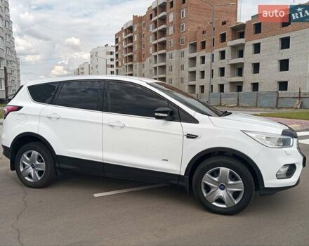 Білий Форд Куга, об'ємом двигуна 2 л та пробігом 242 тис. км за 15500 $, фото 13 на Automoto.ua