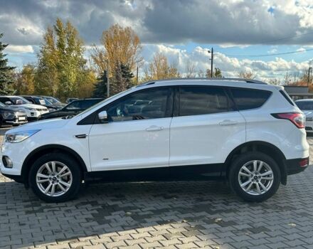 Форд Куга 2017 в Кривом Роге на Automoto.ua Белый Форд Куга, объемом двигателя 2 л и пробегом 96 тыс. км за 17200 $, фото 3 на Automoto.ua