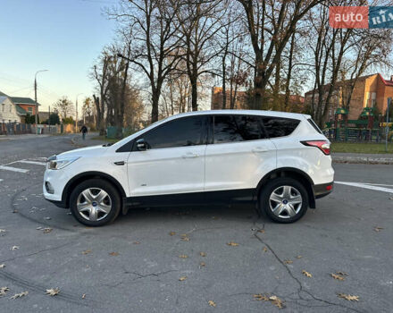Белый Форд Куга, объемом двигателя 2 л и пробегом 243 тыс. км за 14700 $, фото 26 на Automoto.ua