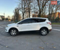 Белый Форд Куга, объемом двигателя 2 л и пробегом 243 тыс. км за 14700 $, фото 26 на Automoto.ua