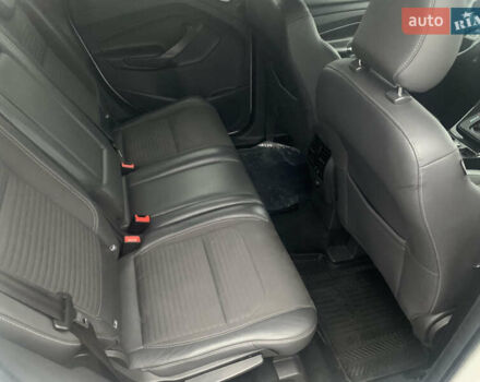 Белый Форд Куга, объемом двигателя 2 л и пробегом 203 тыс. км за 15500 $, фото 4 на Automoto.ua