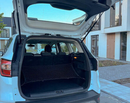 Белый Форд Куга, объемом двигателя 2 л и пробегом 165 тыс. км за 14799 $, фото 3 на Automoto.ua