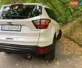 Білий Форд Куга, об'ємом двигуна 2 л та пробігом 190 тис. км за 17000 $, фото 1 на Automoto.ua