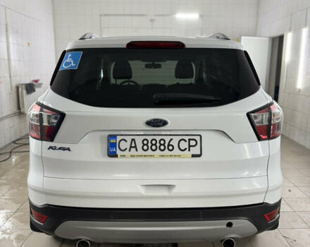 Форд Куга 2017 у Умани на Automoto.ua Білий Форд Куга, об'ємом двигуна 2 л та пробігом 210 тис. км за 15000 $, фото 16 на Automoto.ua