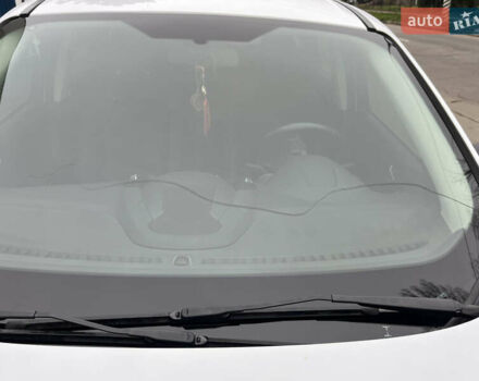 Белый Форд Куга, объемом двигателя 2 л и пробегом 153 тыс. км за 15500 $, фото 6 на Automoto.ua