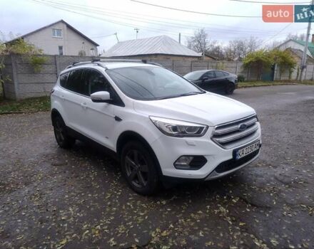 Белый Форд Куга, объемом двигателя 2 л и пробегом 223 тыс. км за 13500 $, фото 5 на Automoto.ua