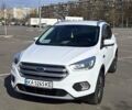 Белый Форд Куга, объемом двигателя 2 л и пробегом 180 тыс. км за 18500 $, фото 1 на Automoto.ua