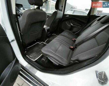 Белый Форд Куга, объемом двигателя 1.5 л и пробегом 180 тыс. км за 14400 $, фото 14 на Automoto.ua