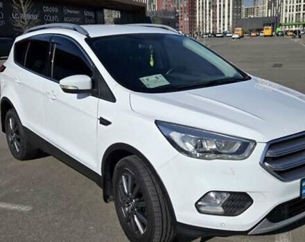 Белый Форд Куга, объемом двигателя 2 л и пробегом 180 тыс. км за 18500 $, фото 17 на Automoto.ua
