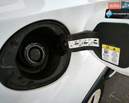 Белый Форд Куга, объемом двигателя 1.5 л и пробегом 180 тыс. км за 14400 $, фото 26 на Automoto.ua
