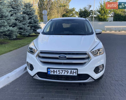 Форд Куга 2018 в Одессе на Automoto.ua Белый Форд Куга, объемом двигателя 1.5 л и пробегом 95 тыс. км за 17800 $, фото 2 на Automoto.ua