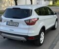 Белый Форд Куга, объемом двигателя 1.5 л и пробегом 117 тыс. км за 425 $, фото 1 на Automoto.ua