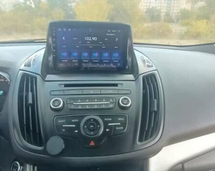 Білий Форд Куга, об'ємом двигуна 1.5 л та пробігом 138 тис. км за 17000 $, фото 3 на Automoto.ua