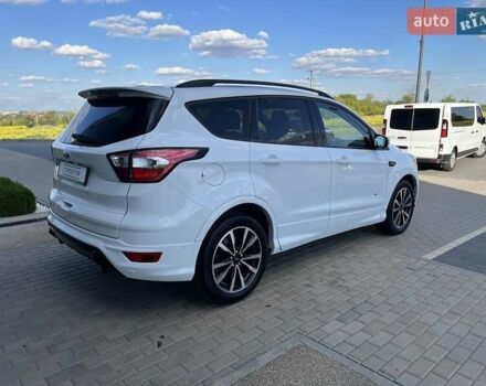 Белый Форд Куга, объемом двигателя 2 л и пробегом 223 тыс. км за 19300 $, фото 6 на Automoto.ua
