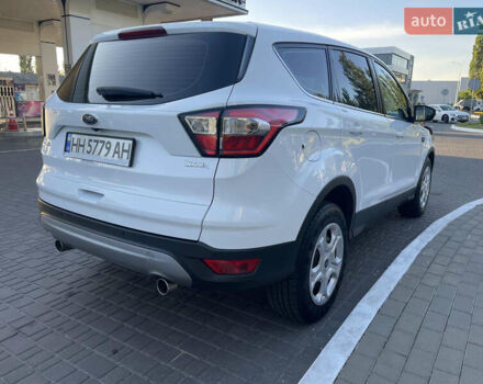 Форд Куга 2018 в Одессе на Automoto.ua Белый Форд Куга, объемом двигателя 1.5 л и пробегом 95 тыс. км за 17800 $, фото 4 на Automoto.ua