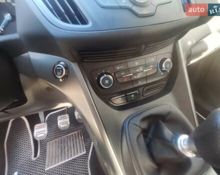 Белый Форд Куга, объемом двигателя 1.5 л и пробегом 180 тыс. км за 14400 $, фото 38 на Automoto.ua