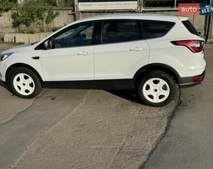 Білий Форд Куга, об'ємом двигуна 1.5 л та пробігом 168 тис. км за 15500 $, фото 27 на Automoto.ua