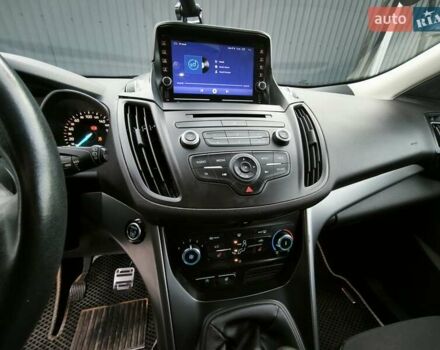 Белый Форд Куга, объемом двигателя 1.5 л и пробегом 180 тыс. км за 14400 $, фото 27 на Automoto.ua