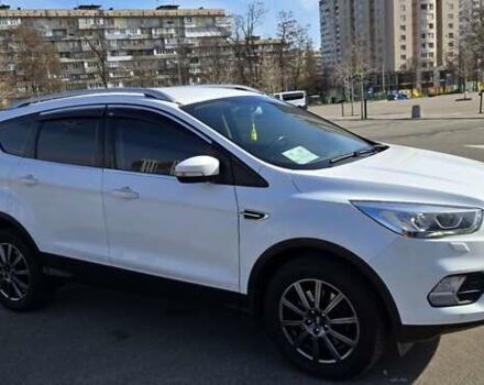 Белый Форд Куга, объемом двигателя 2 л и пробегом 180 тыс. км за 18500 $, фото 13 на Automoto.ua