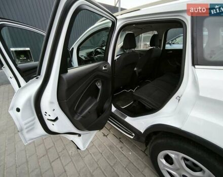 Белый Форд Куга, объемом двигателя 1.5 л и пробегом 180 тыс. км за 14400 $, фото 13 на Automoto.ua