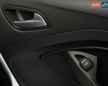 Белый Форд Куга, объемом двигателя 2 л и пробегом 184 тыс. км за 18700 $, фото 59 на Automoto.ua