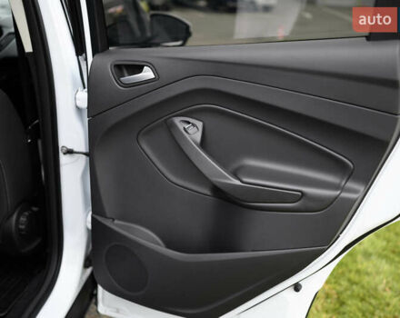 Белый Форд Куга, объемом двигателя 1.5 л и пробегом 82 тыс. км за 19500 $, фото 19 на Automoto.ua