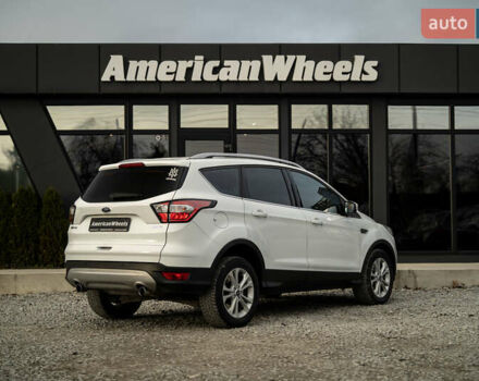 Білий Форд Куга, об'ємом двигуна 1.5 л та пробігом 88 тис. км за 18900 $, фото 4 на Automoto.ua