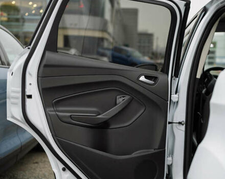 Белый Форд Куга, объемом двигателя 1.5 л и пробегом 82 тыс. км за 19500 $, фото 14 на Automoto.ua