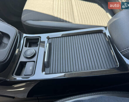 Белый Форд Куга, объемом двигателя 2 л и пробегом 104 тыс. км за 22990 $, фото 18 на Automoto.ua