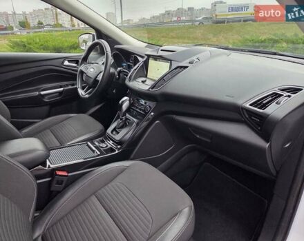Форд Куга 2019 в Киеве на Automoto.ua Белый Форд Куга, объемом двигателя 2 л и пробегом 133 тыс. км за 19500 $, фото 20 на Automoto.ua