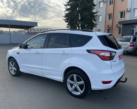 Белый Форд Куга, объемом двигателя 2 л и пробегом 247 тыс. км за 416 $, фото 4 на Automoto.ua